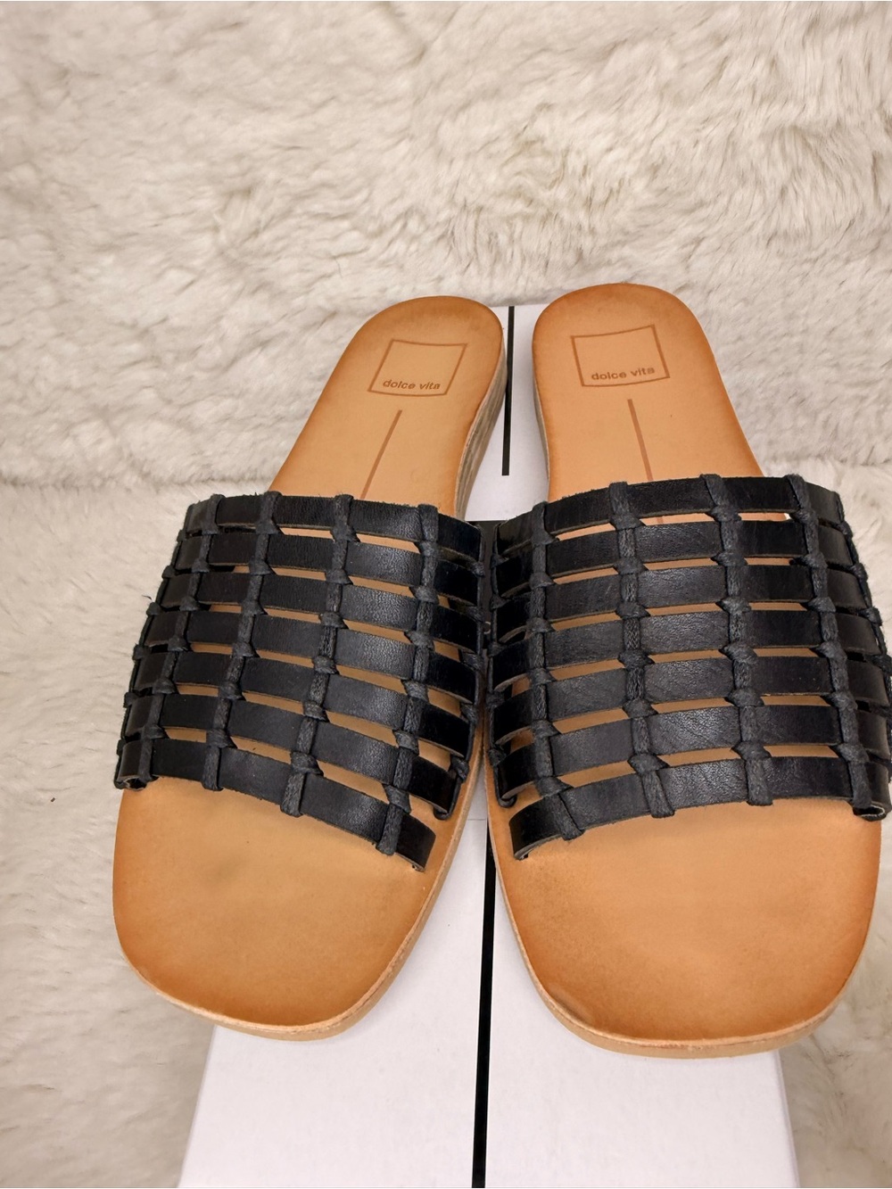 Dolce Vita Colsen Black Leather Slide Sandals Women’s Size 7.5 NIB - Picture 2 of 7